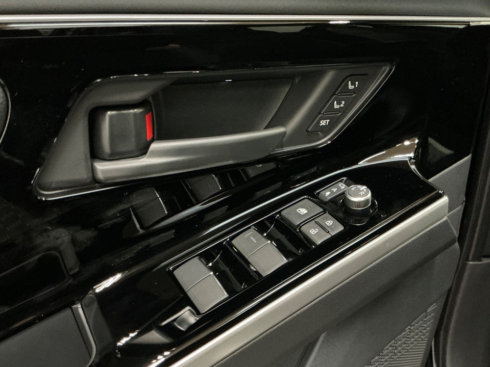 Toyota bZ4X Executive 5d