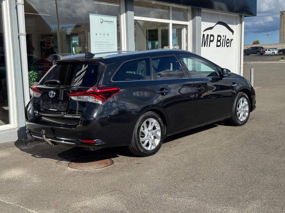 Toyota Auris 1,8 Hybrid H2 Comfort Touring Sports CVT 5d