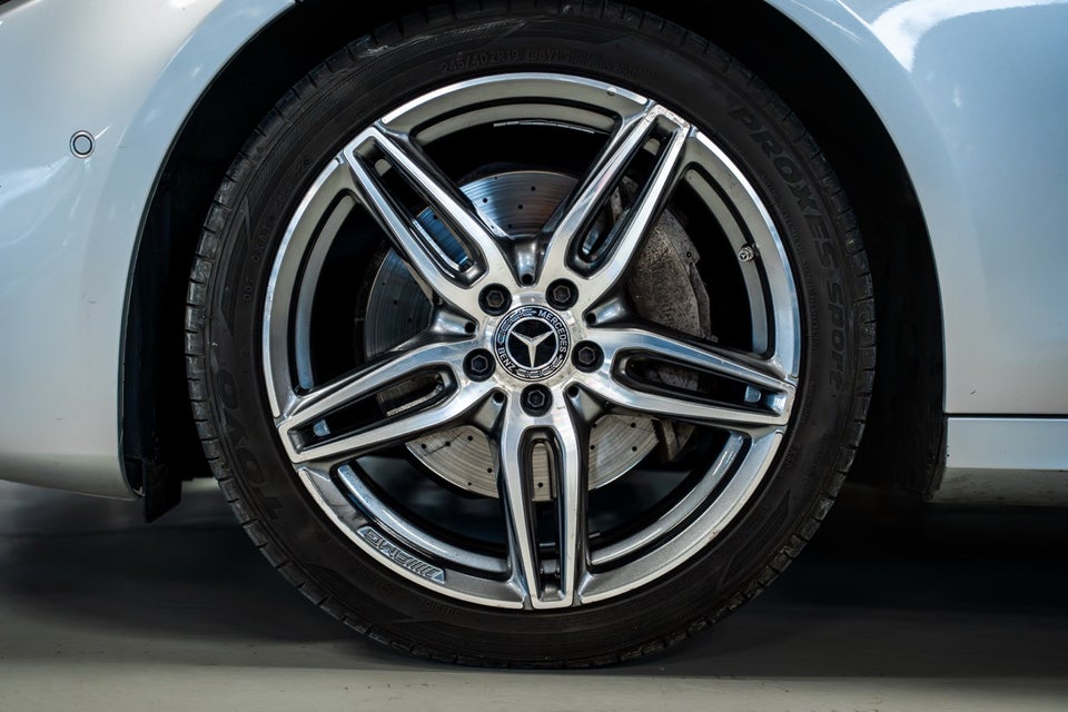 Mercedes E220 d 2,0 aut. 4Matic 4d