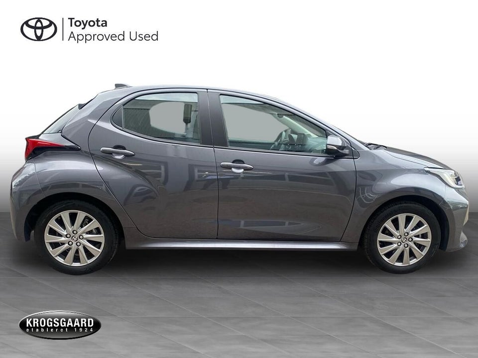 Toyota Yaris 1,5 Hybrid Active Tech+ e-CVT 5d