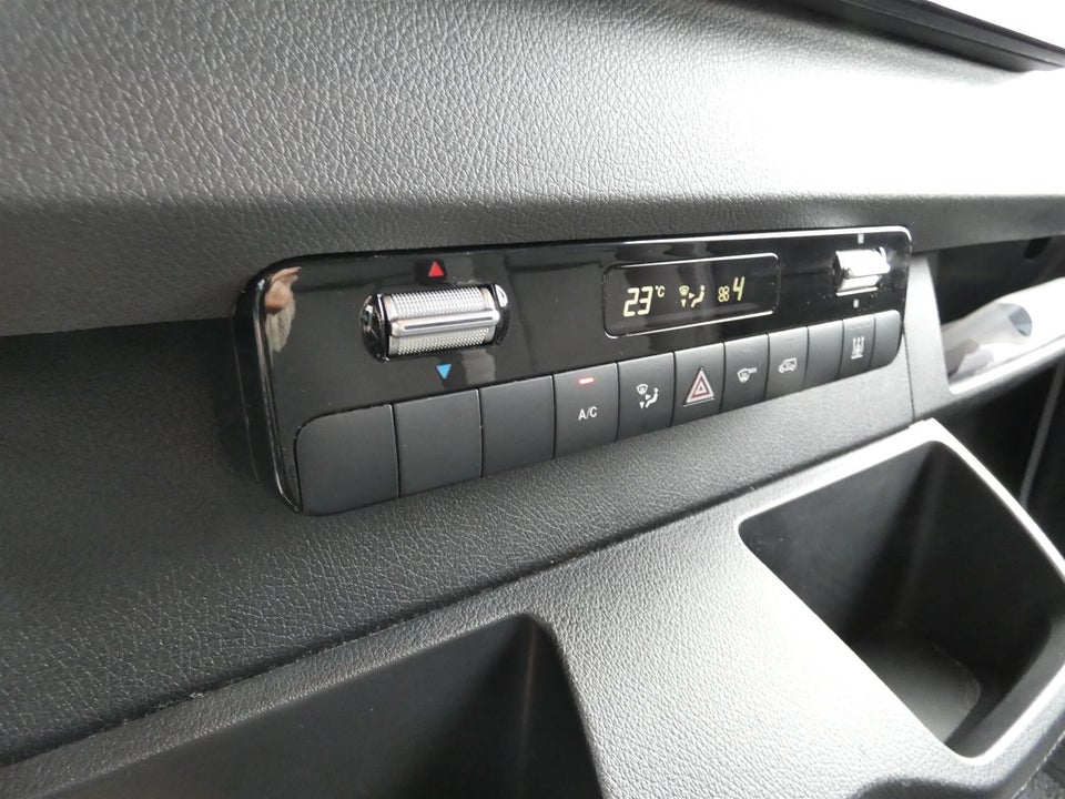 Mercedes Sprinter 319 3,0 CDi A2 Kassevogn aut. RWD
