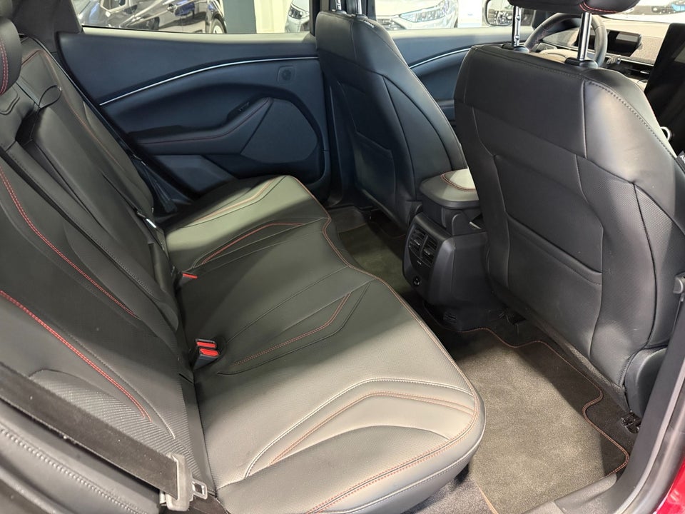 Ford Mustang Mach-E 98 Premium Extended Range AWD 5d