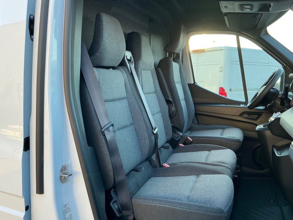 Renault Master V T35 87 E-Tech L3H2 Kassevogn