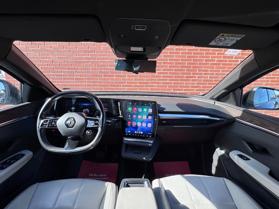 Renault Megane E-Tech 60 Iconic 5d