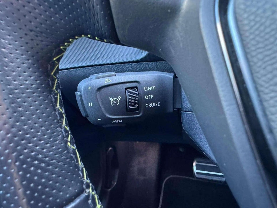 Peugeot e-2008 50 GT 5d