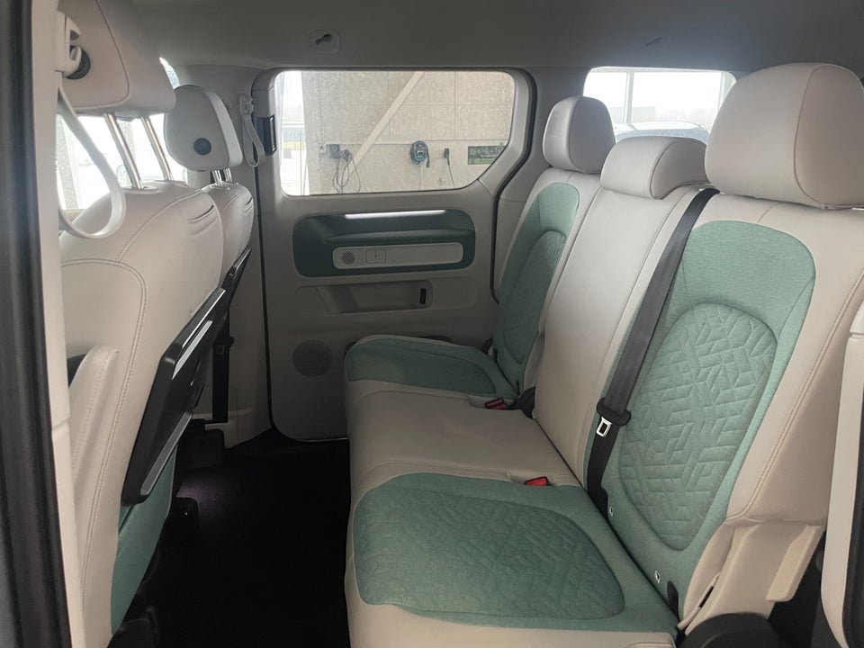 VW ID.Buzz 77 Pro Design SWB 5d