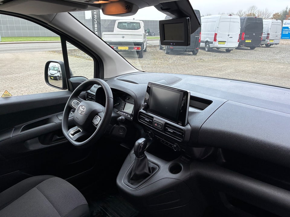 Toyota ProAce City 1,5 D 102 Medium Comfort 6d