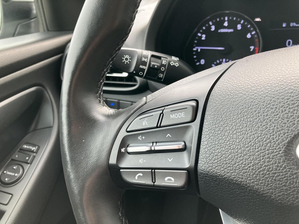 Hyundai i30 1,0 T-GDi Essential stc. 5d
