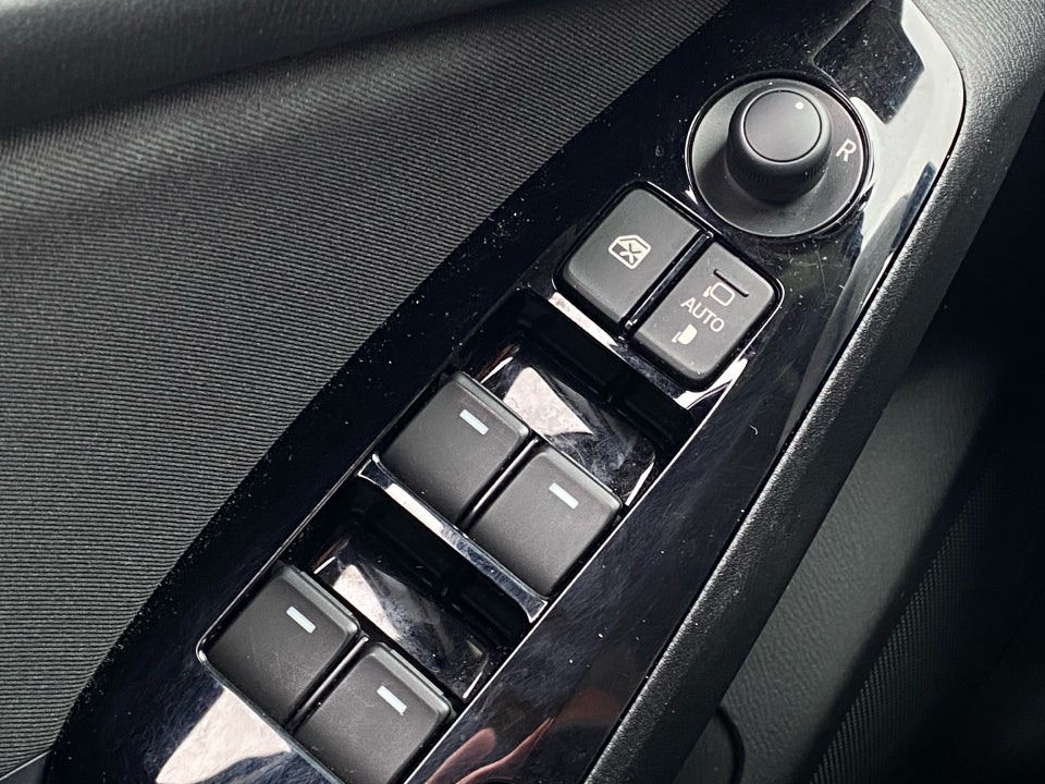 Mazda 3 2,0 SkyActiv-G 120 Vision 5d