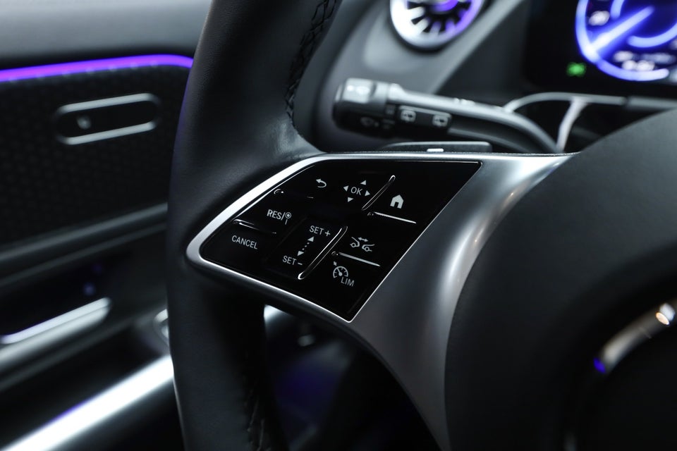 Mercedes EQA350 Progressive 4Matic 5d