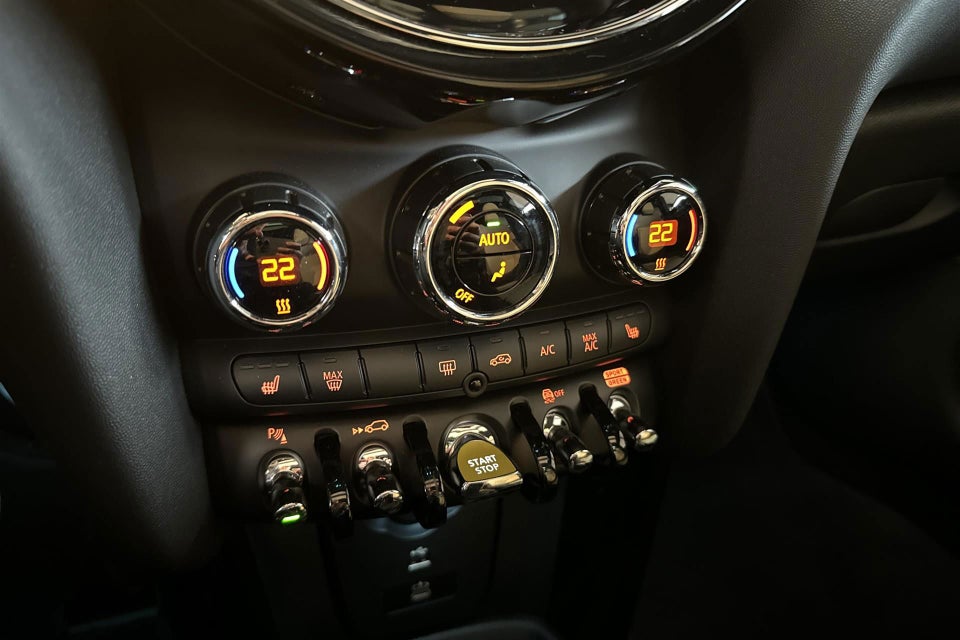 MINI Cooper SE Resolute Edition 3d