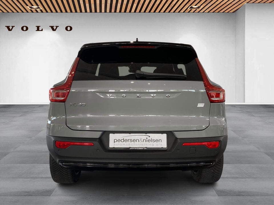 Volvo XC40 ReCharge Extended Range Plus 5d