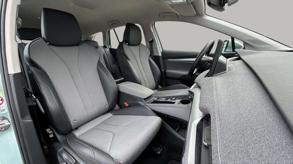 Skoda Enyaq 60 iV Loft 5d
