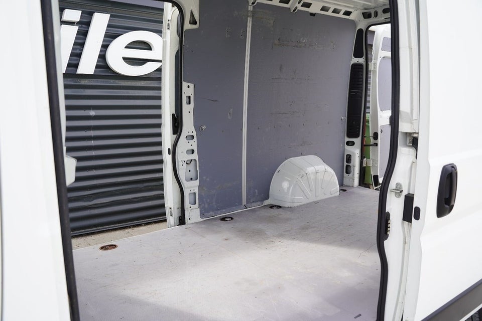 Peugeot Boxer 335 2,2 BlueHDi 165 L3H2 Premium