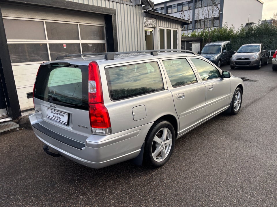 Volvo V70 2,4 140 5d
