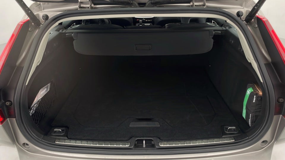 Volvo V60 2,0 T6 ReCharge Inscription aut. AWD 5d