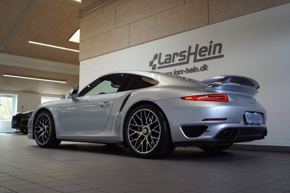 Porsche 911 Turbo S 3,8 Coupé PDK 2d