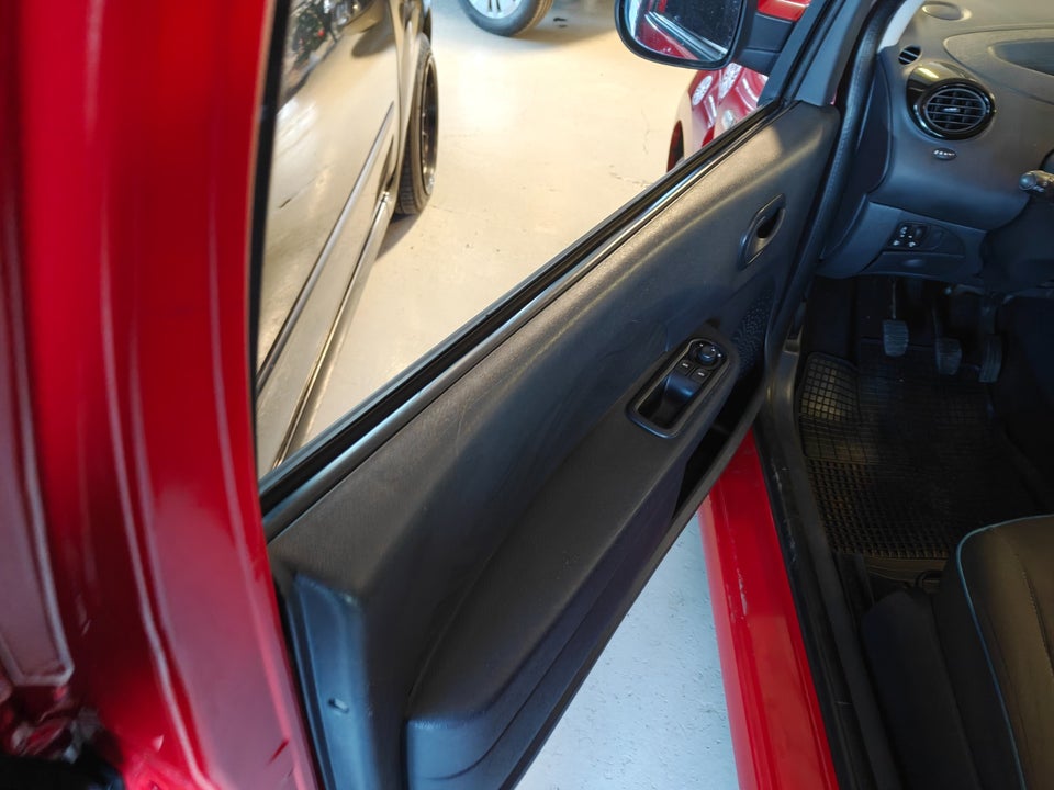 Renault Twingo 1,2 16V Authentique ECO2 3d