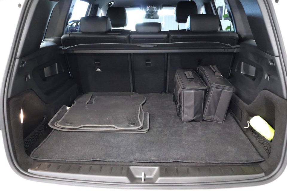 Mercedes EQB300 4Matic 5d