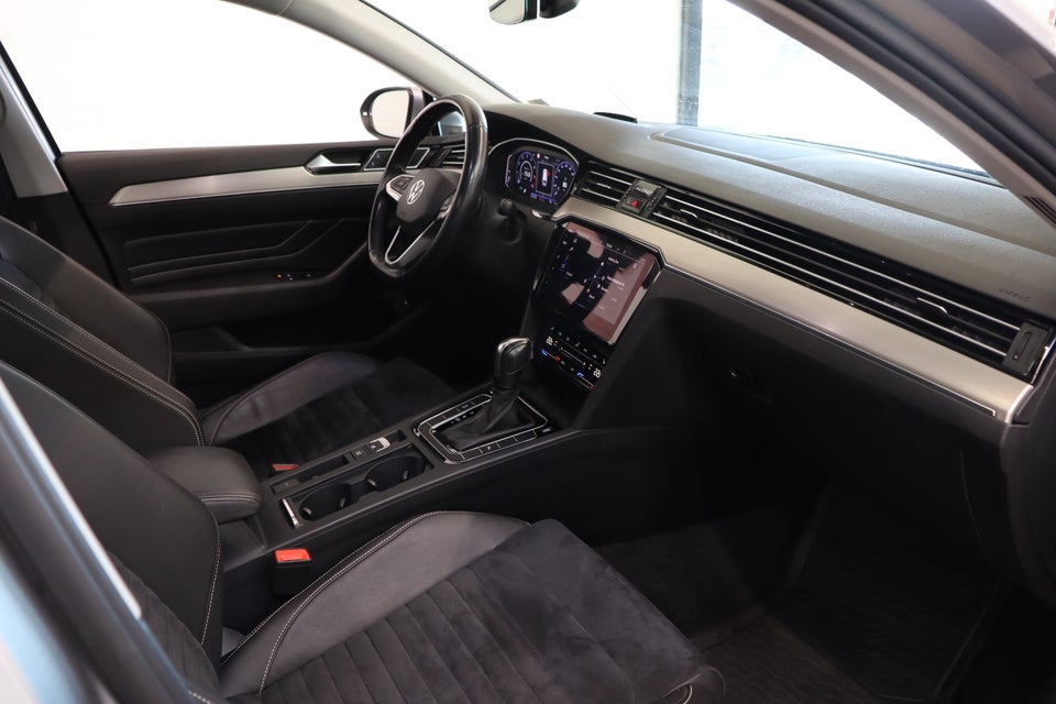 VW Passat 1,5 TSi 150 Elegance+ Variant DSG 5d