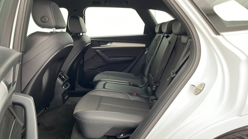 Audi Q5 50 TFSi e S-line quattro S-tr. 5d