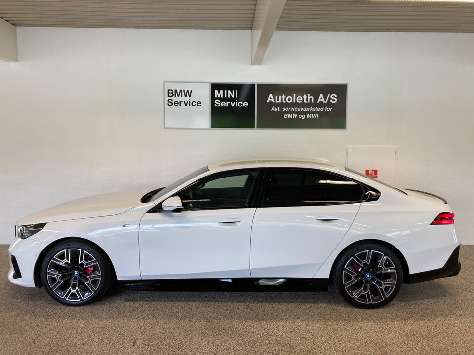 BMW i5 eDrive40 M-Sport Pro 4d
