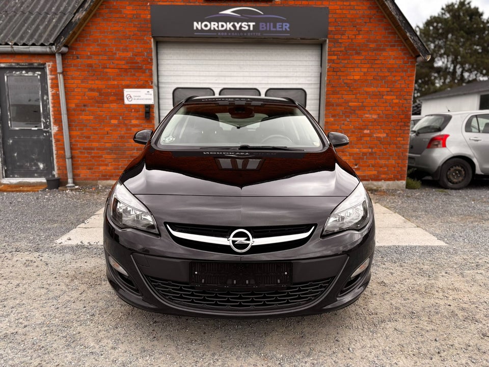 Opel Astra 1,4 T 140 Enjoy Sports Tourer 5d