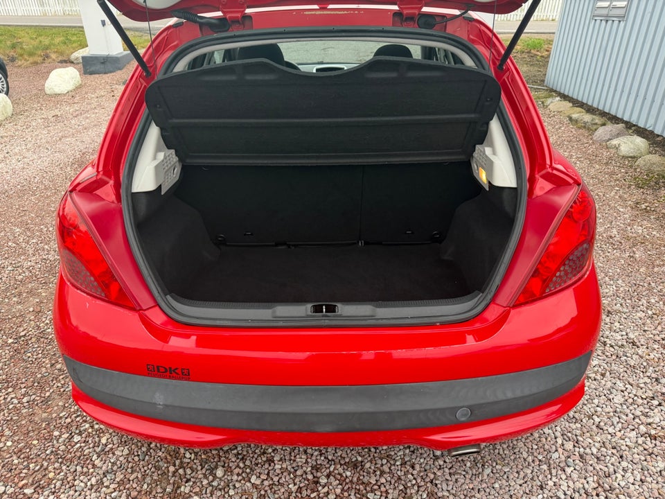 Peugeot 207 1,6 VTi S16 5d