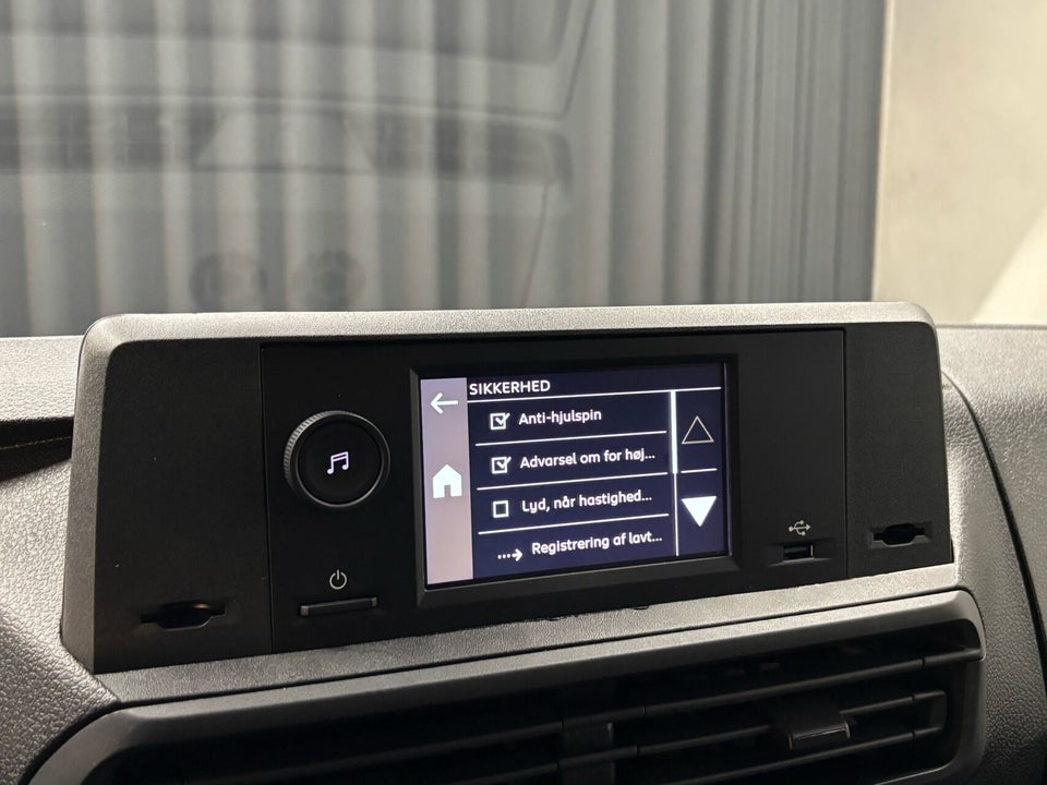 Peugeot e-Traveller 75 L2 Business