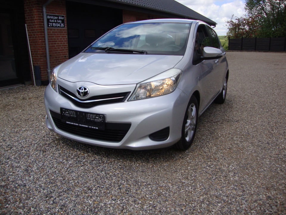 Toyota Yaris 1,4 D-4D T2 5d