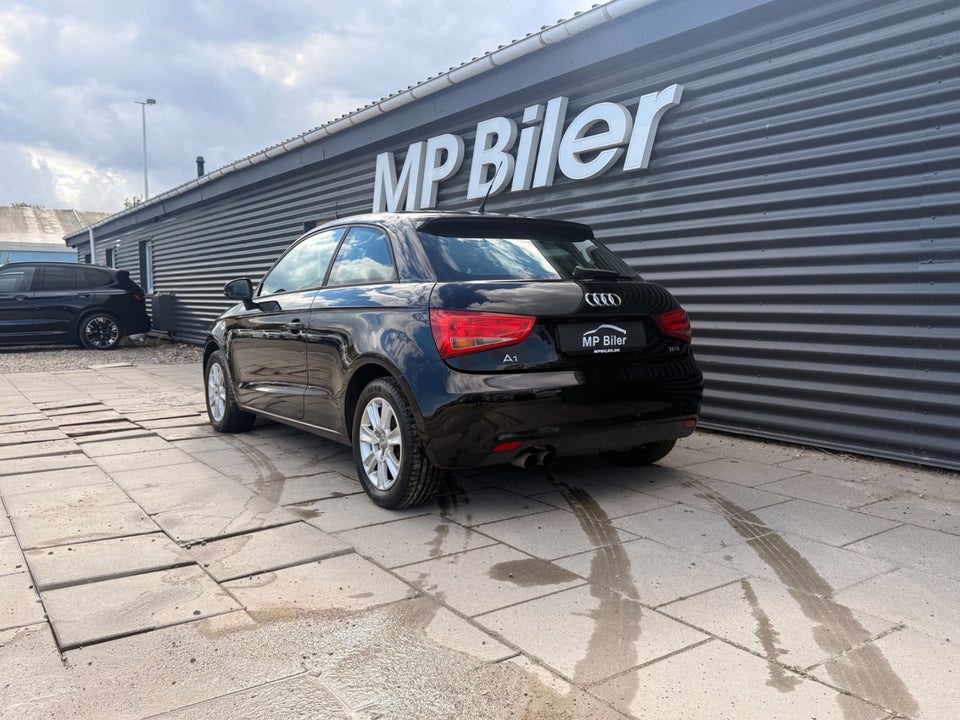 Audi A1 1,4 TFSi 122 Attraction S-tr. 3d