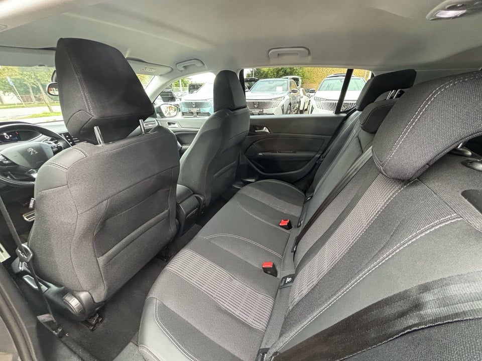 Peugeot 308 1,2 PureTech 130 Allure Pack EAT8 5d
