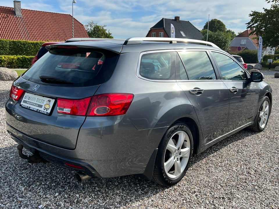 Honda Accord 2,0 Elegance Tourer 5d