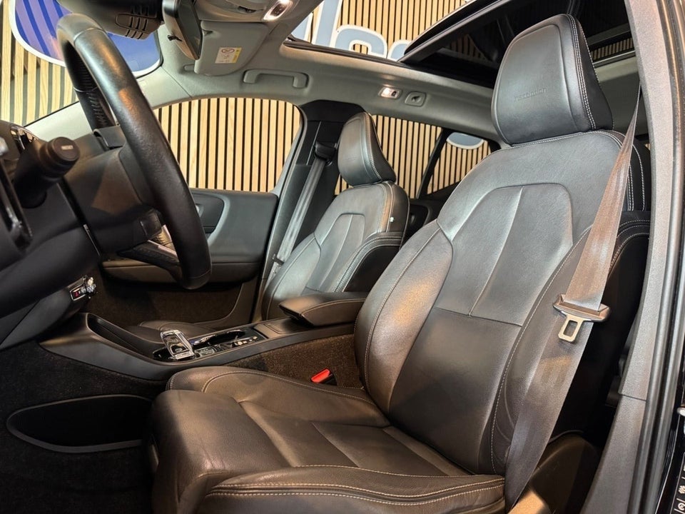 Volvo XC40 2,0 D4 190 Inscription aut. AWD 5d