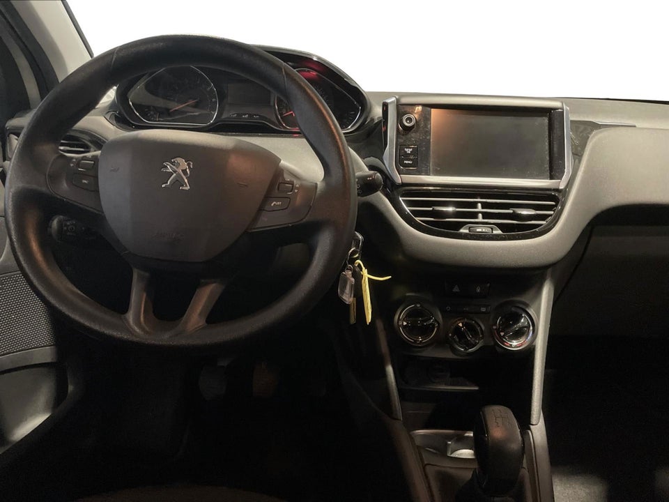 Peugeot 208 1,2 VTi Style 5d