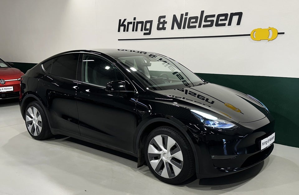 Tesla Model Y Long Range AWD 5d