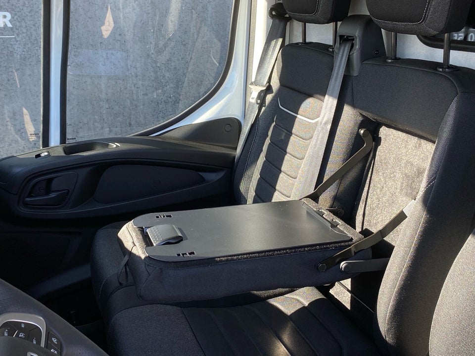 Iveco Daily 3,0 35S18 12m³ Van AG8