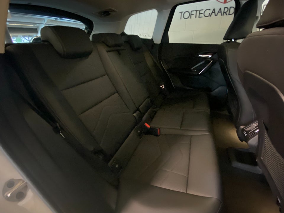 BMW iX1 xDrive30 X-Line 5d