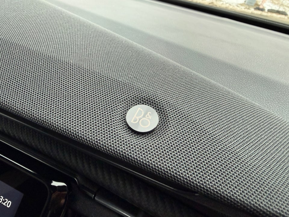 Ford Explorer 77 Premium Extended Range 5d