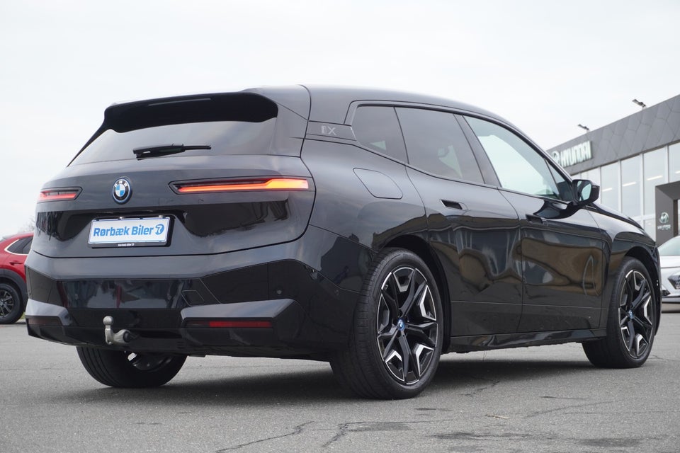 BMW iX xDrive40 5d