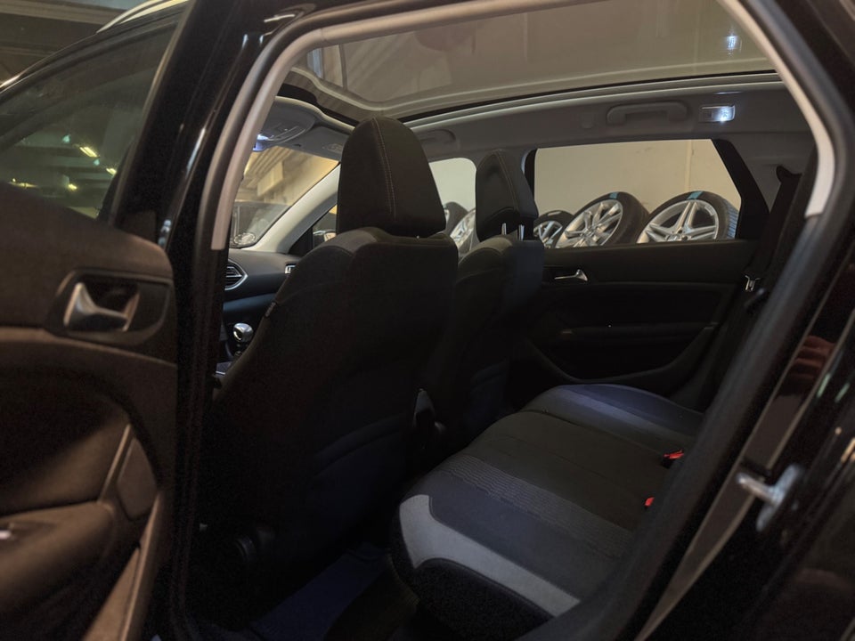 Peugeot 308 1,6 BlueHDi 120 Style Sky SW 5d