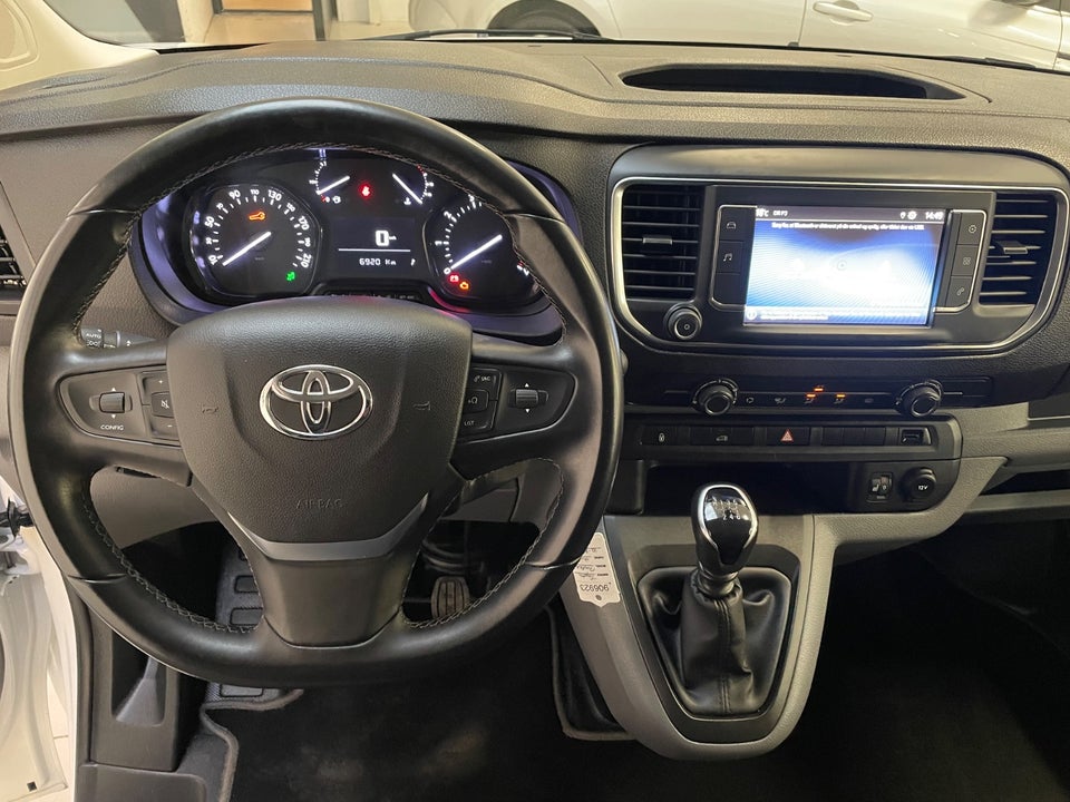 Toyota ProAce 2,0 D 122 Long Comfort Master 5d