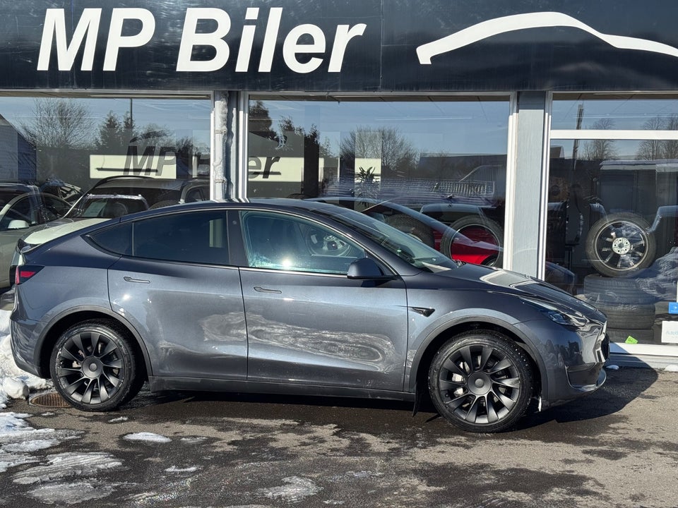 Tesla Model Y Long Range AWD 5d