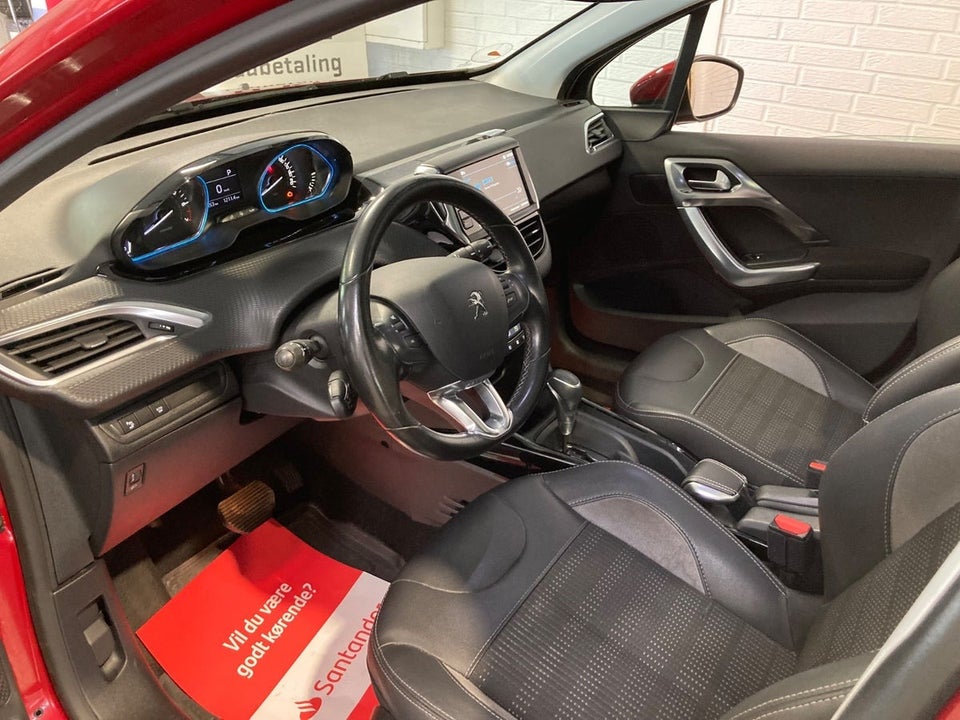 Peugeot 2008 1,2 PureTech 110 Allure EAT6 5d