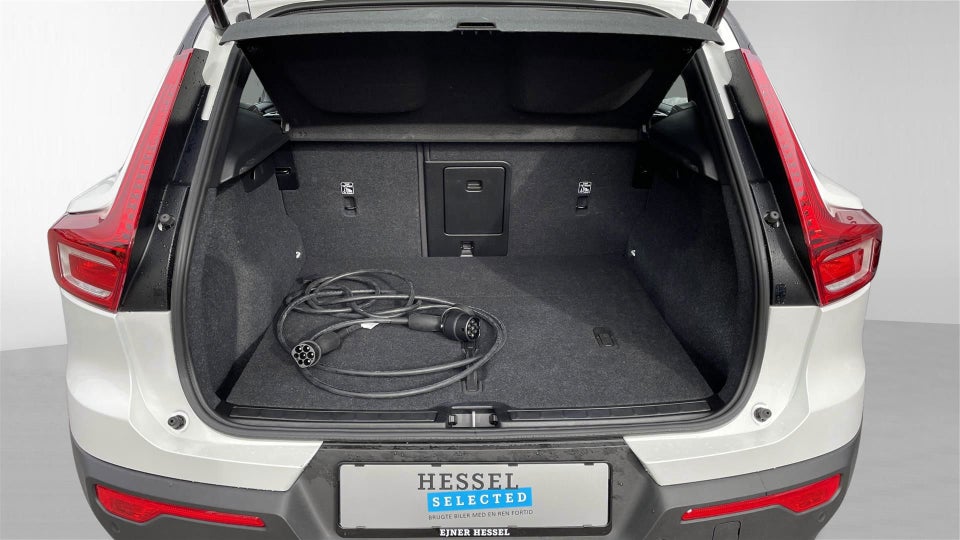 Volvo XC40 ReCharge Extended Range Plus 5d