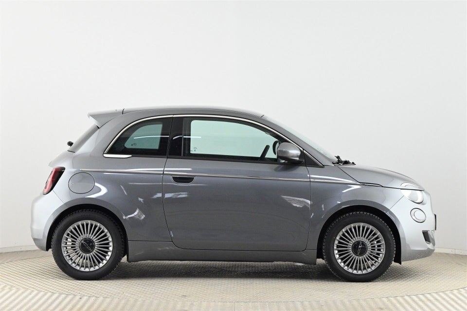 Fiat 500e 42 Icon 3d