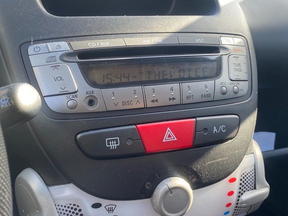 Peugeot 107 1,0 Active Air 5d