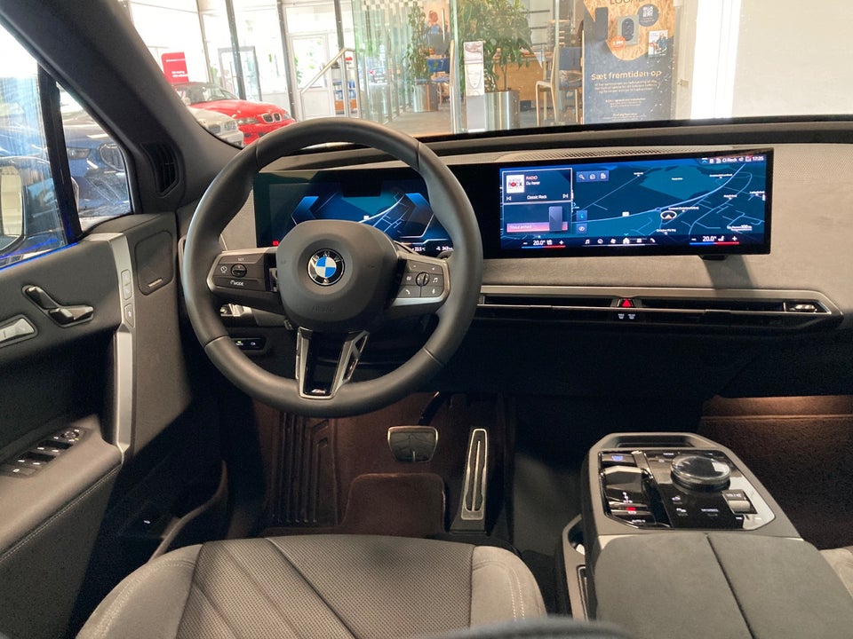 BMW iX xDrive45 M-Sport 5d