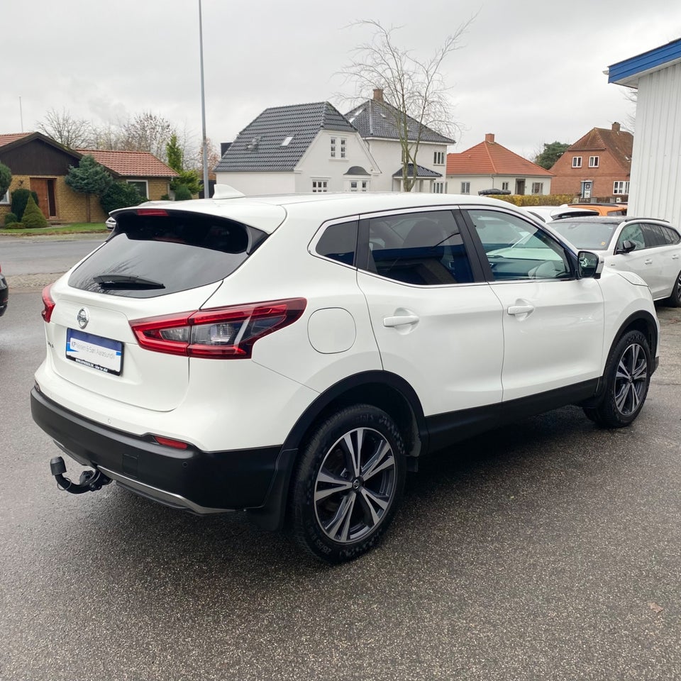 Nissan Qashqai 1,5 dCi 115 N-Connecta DCT 5d