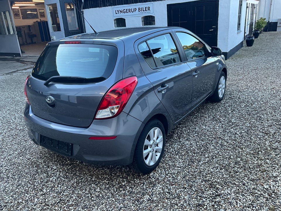 Hyundai i20 1,25 Comfort 5d